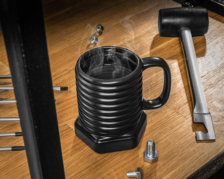 Kubek  ŚRUBA - CZARNY